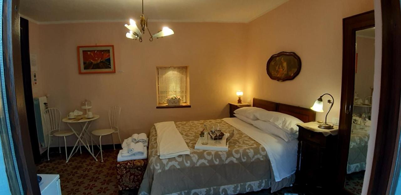 La Casa Del Pittore Di Petralia ペトラリーア・ソプラーナ エクステリア 写真