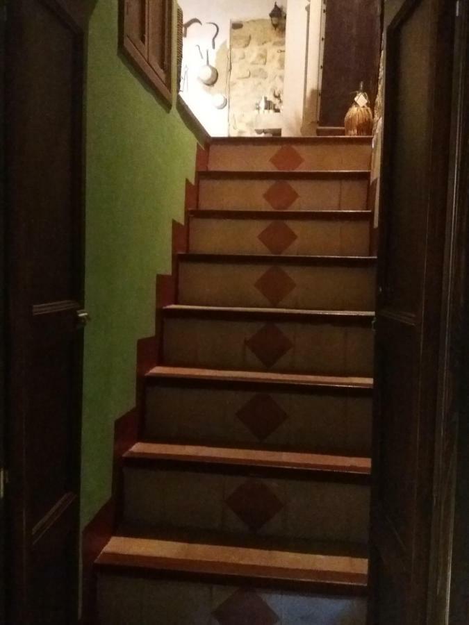La Casa Del Pittore Di Petralia ペトラリーア・ソプラーナ エクステリア 写真